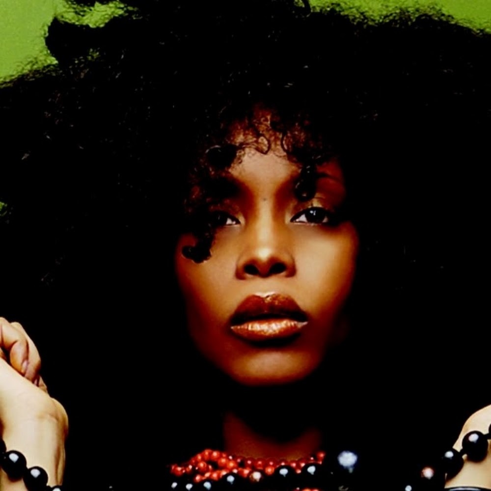 Meet your Posher, Paula